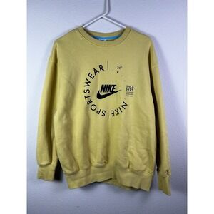 Nike‎ sportswear,yellow crewneck athletic size extra small
